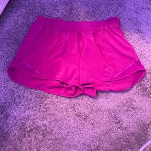 Lululemon hotly hot shorts